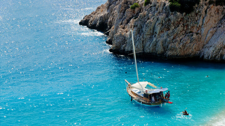 Sztuka oszczędzania na wakacjach, czyli dlaczego warto wybrać last minute?