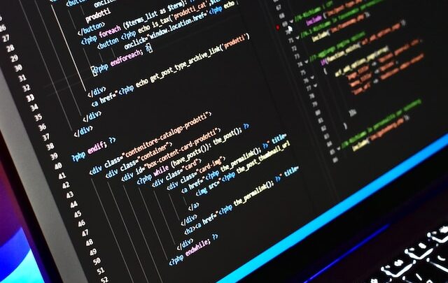 Rola lokalizacji serwera dla SEO i wydajności strony.