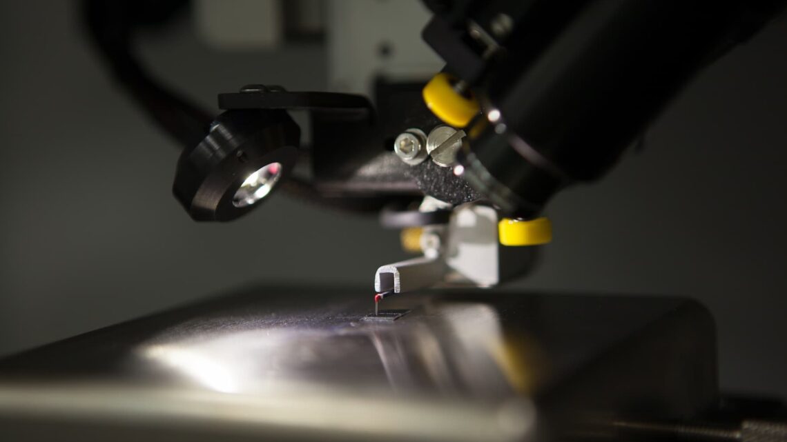 Profilometr- czym jest, jak działa i kiedy warto go stosować? Profilometr- czym jest, jak działa i kiedy warto go stosować?